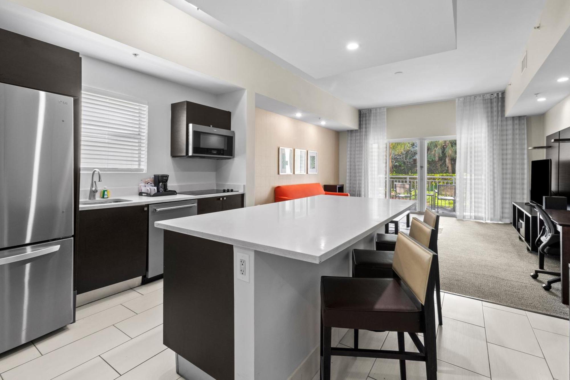 Отель Provident Doral At The Blue Экстерьер фото