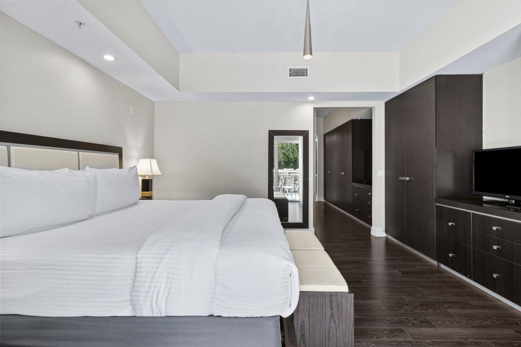 Отель Provident Doral At The Blue Экстерьер фото